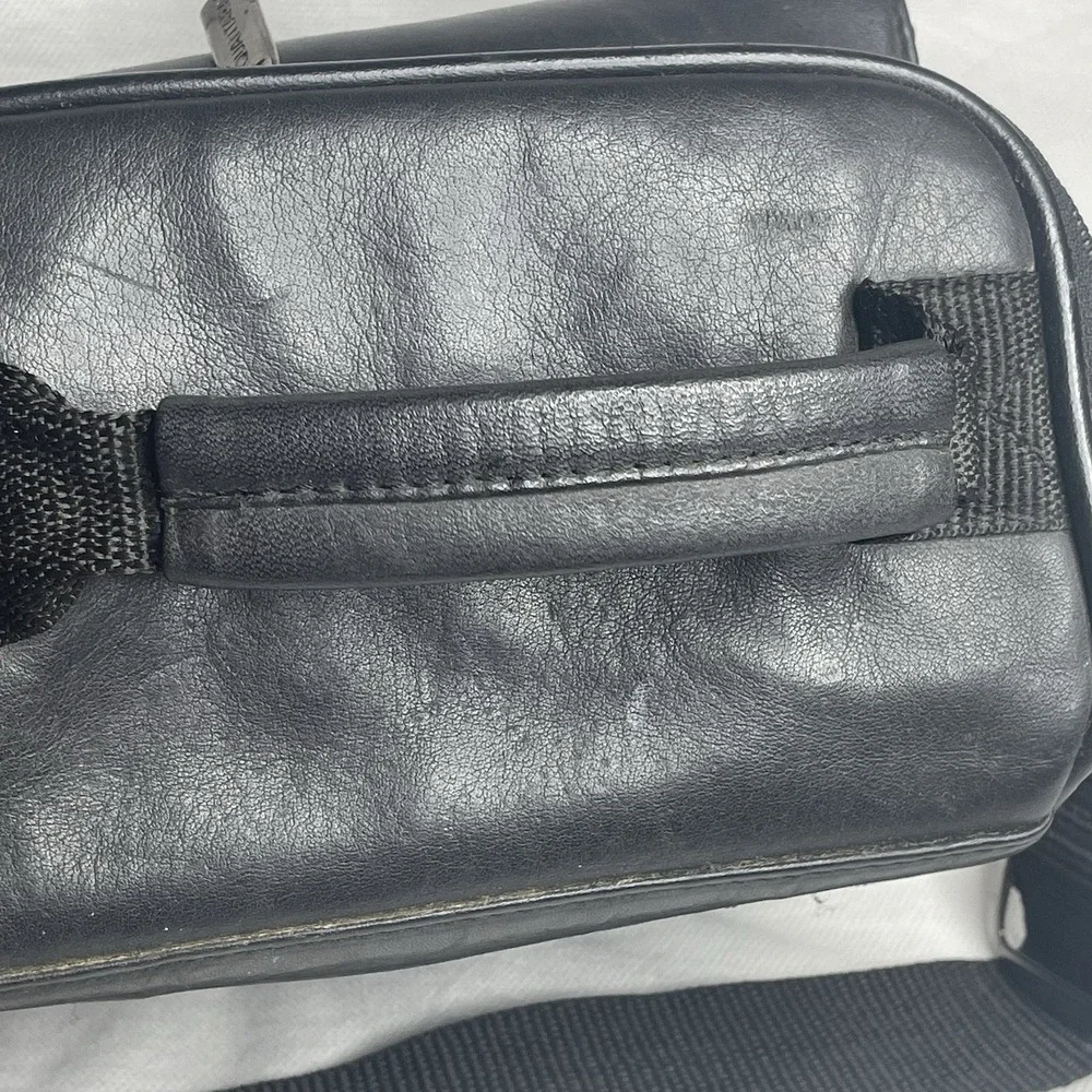 Quantaray Camera Bag Soft Adjustable Multiple Zipper Compartments Shoulder Strap